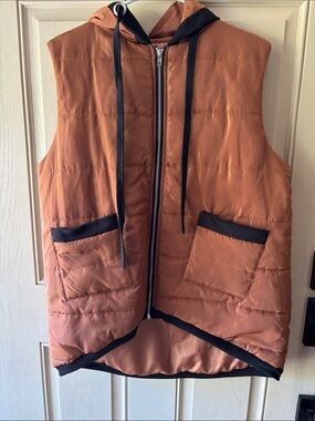 Men's Hooded Quilted Vest in Rust with Black Trim